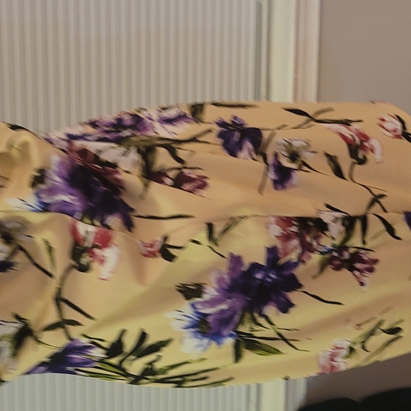 Bebe XL Yellow/Purple Floral Dress - Picture 9 of 12